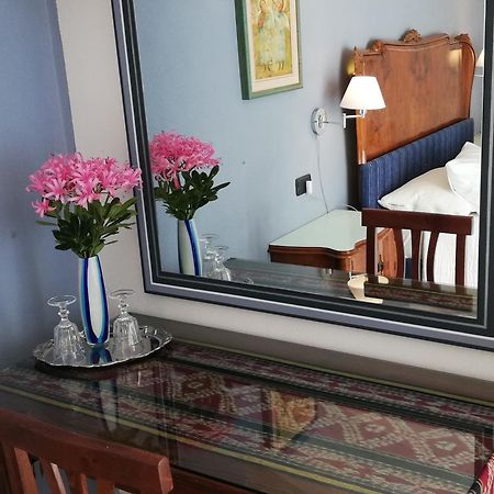 فاريسّي La Collina Since 2008 No Smoking B&B المظهر الخارجي الصورة