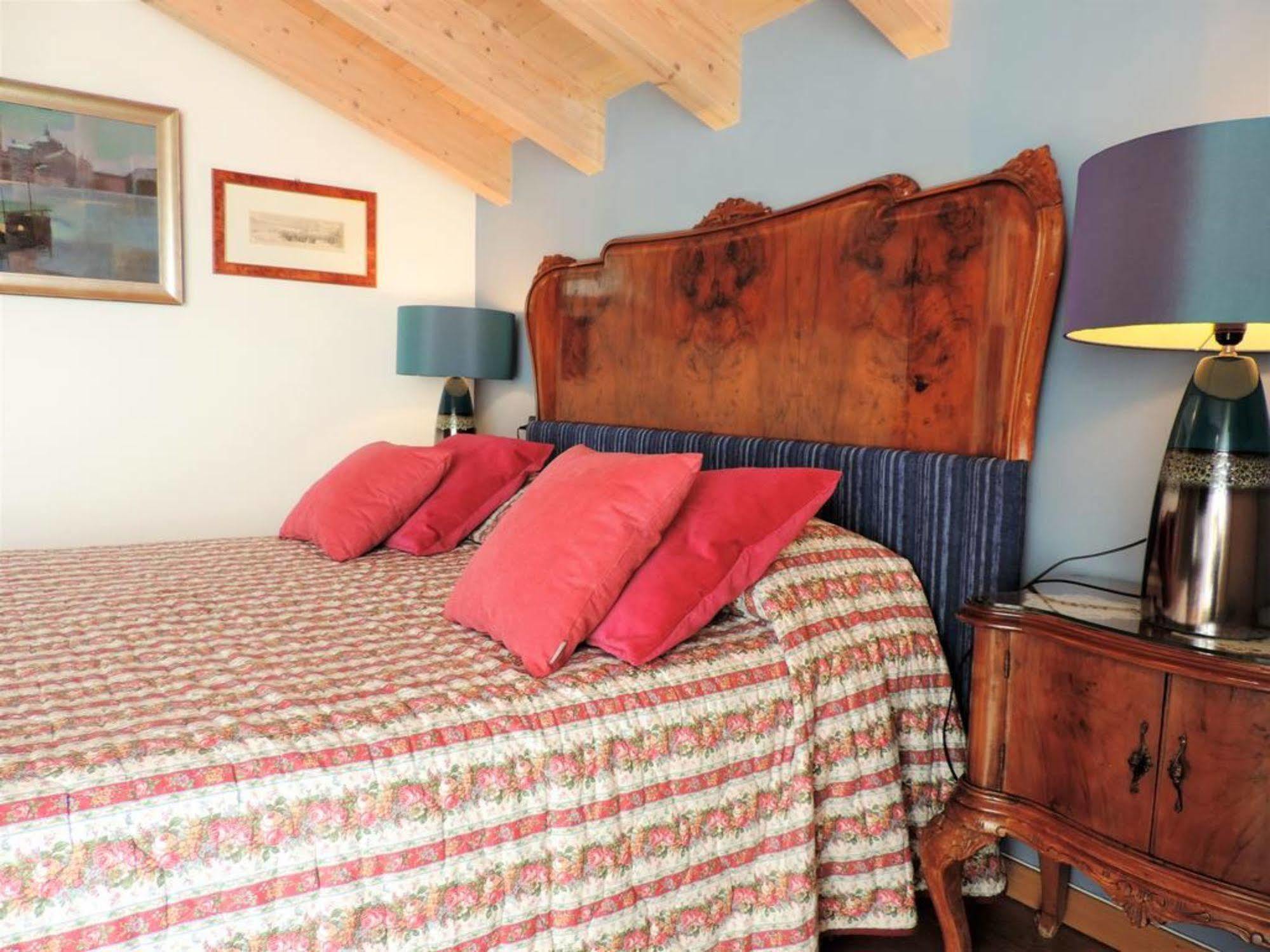 فاريسّي La Collina Since 2008 No Smoking B&B المظهر الخارجي الصورة