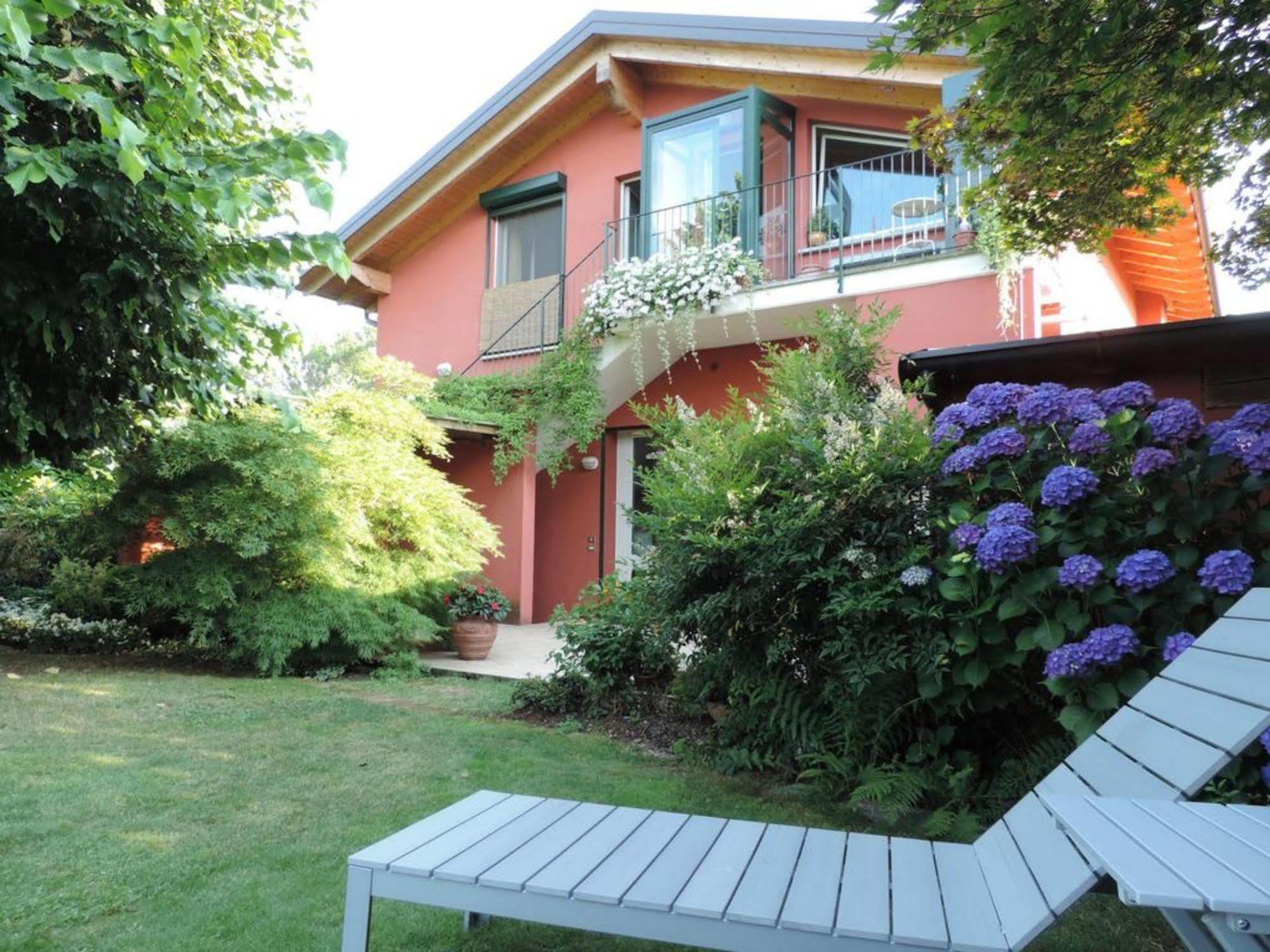 فاريسّي La Collina Since 2008 No Smoking B&B المظهر الخارجي الصورة