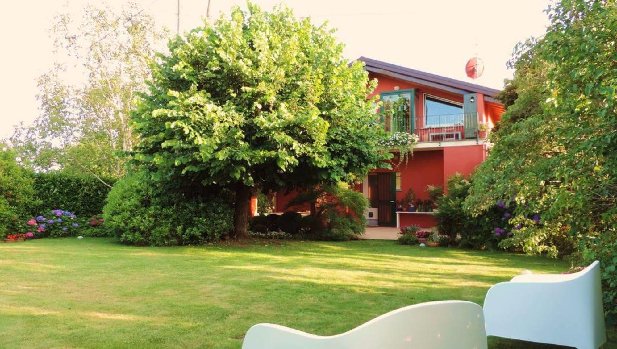 فاريسّي La Collina Since 2008 No Smoking B&B المظهر الخارجي الصورة